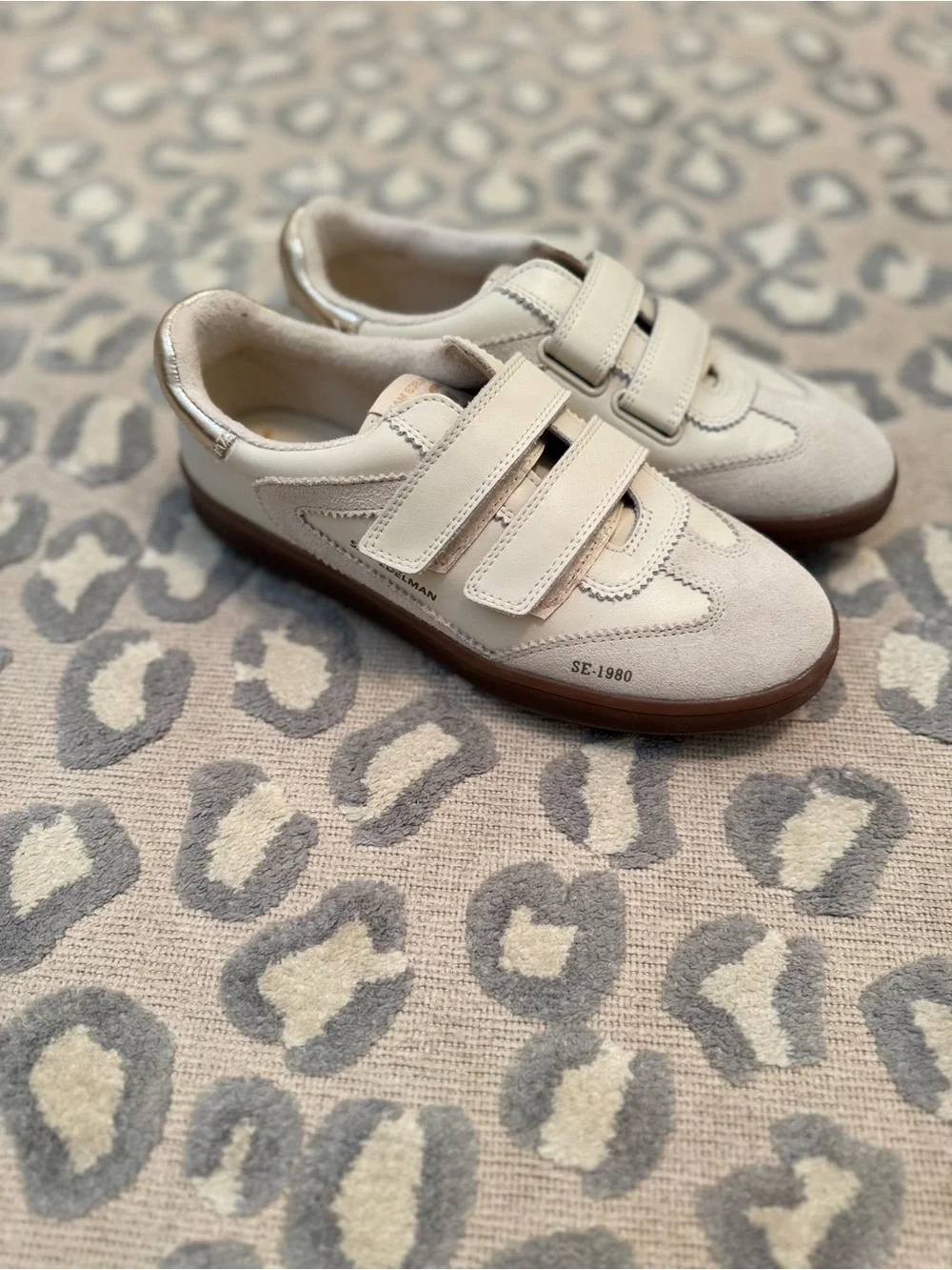 Sam Edelman Cream Leather Velcro Sneakers with Brown Sole - Picture 4 of 11